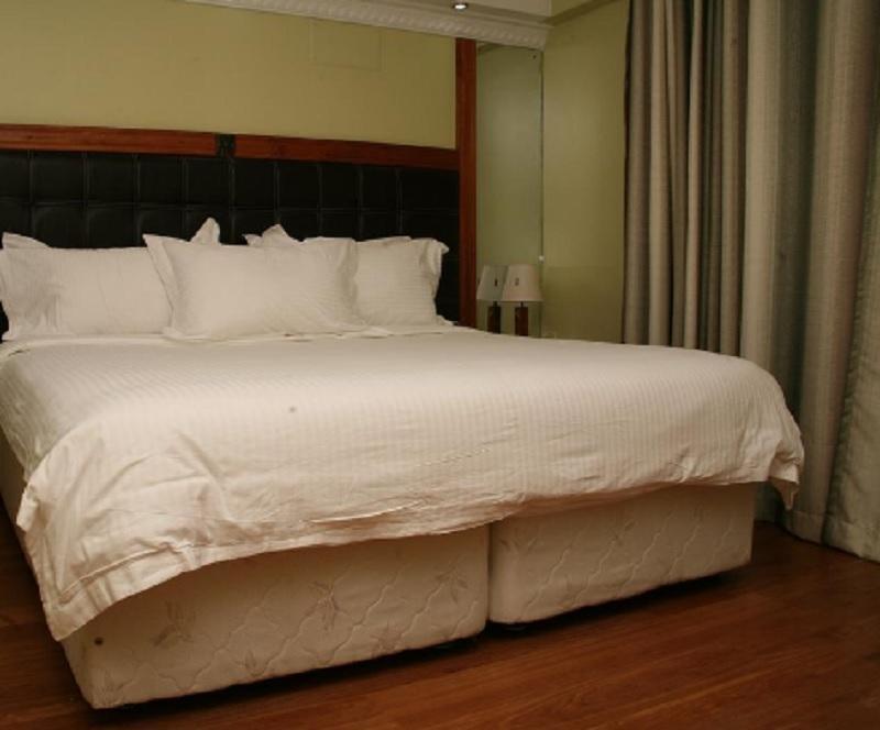 Nairobi Upperhill Hotel Exteriör bild